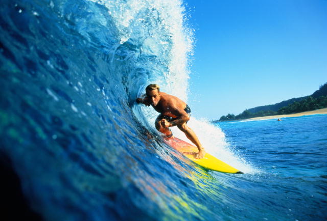 Серфинг – мокрый гидрокостюм и куча впечатлений. Где искать волны